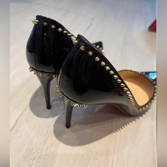 Christian Louboutin Signature Black Heels - Picture 2 of 3